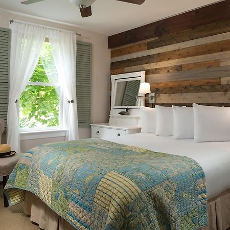 Squam Lake Inn Holderness Exteriör bild
